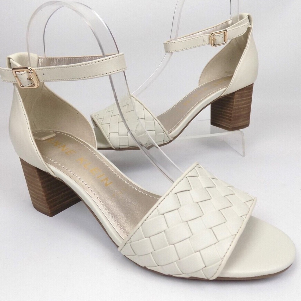 Anne Klein Women Carine Block Heel Ankle Strap Heel White Sandals Size 10